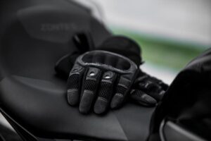 which motorbike gloves to chooose fmbmotoapparel